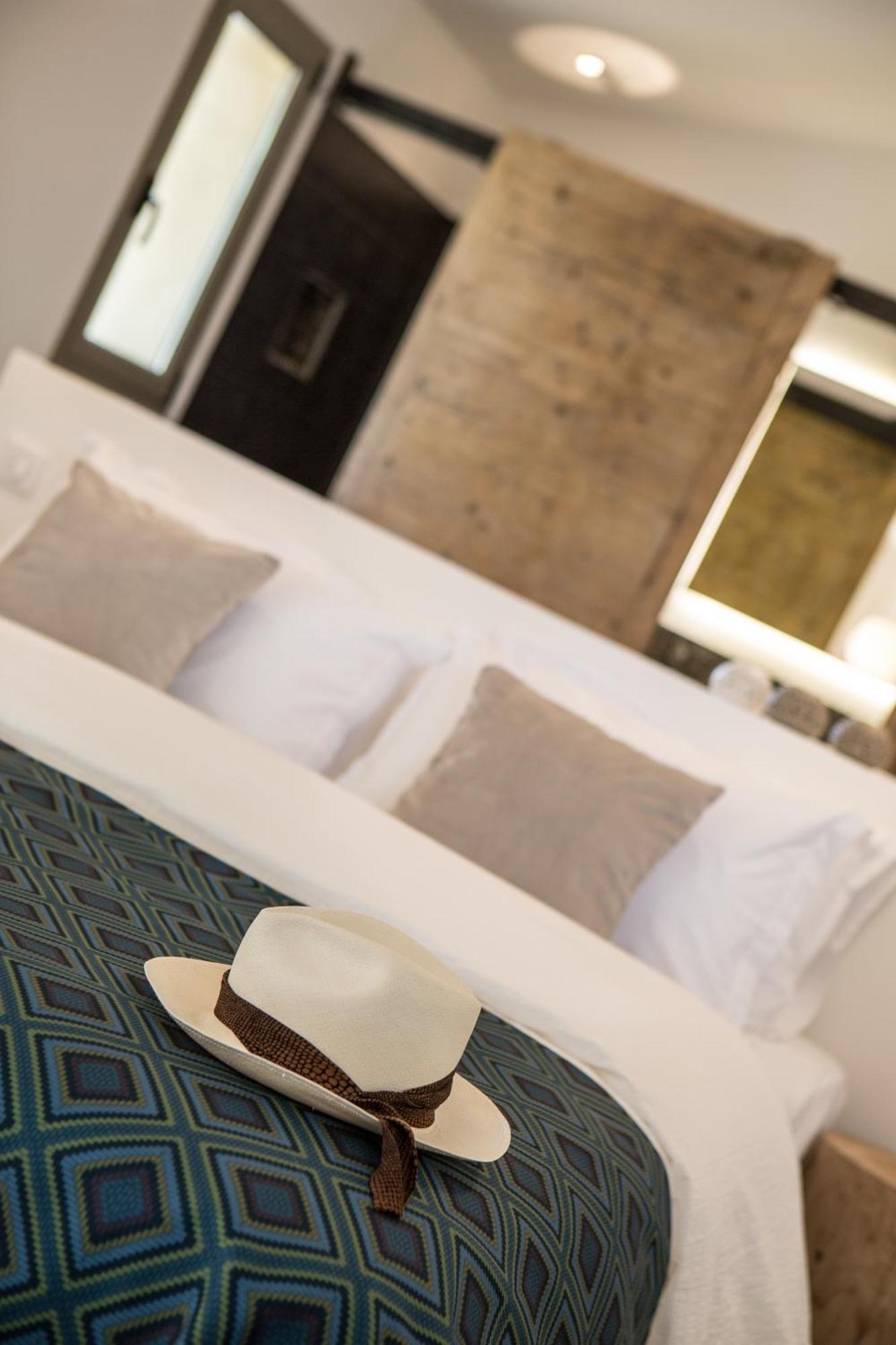 Hotel Les Chambres De Mila Bonifacio Бонифачо Экстерьер фото